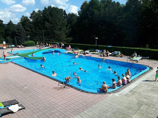 Bazén u hotelu Relax v Rožnově pod Radhoštěm