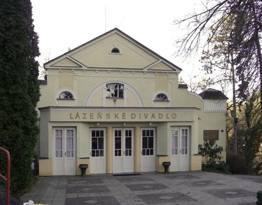 luhacovice_divadlo_DSCN7608.jpg