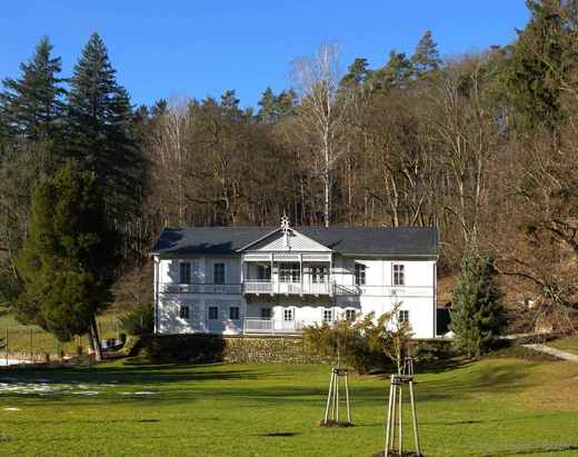 luhacovice_pod_lipami_DSCN7616.jpg