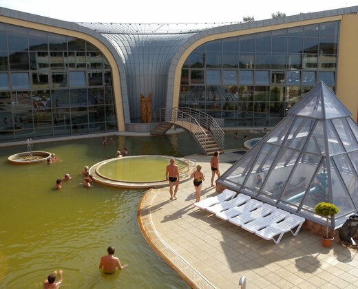 Podhájska - venkovní léčebný bazén