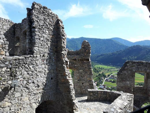 Strečno