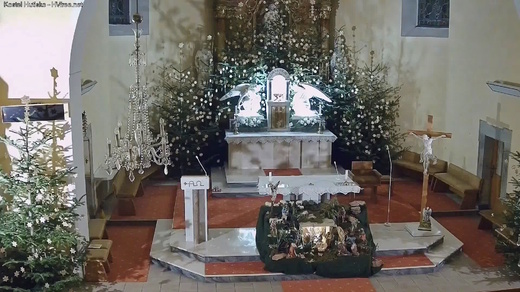 Vánočně vyzdobený kostel v obci Hutisko - Solanec