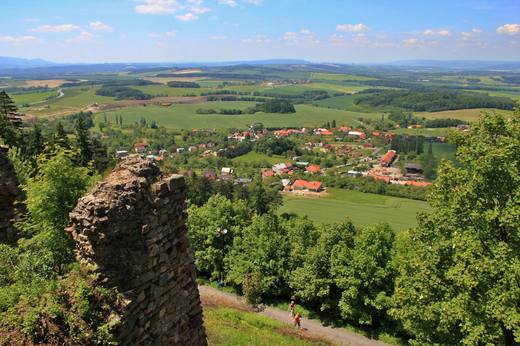 Výhled z hradu Starý Jičín do krajiny